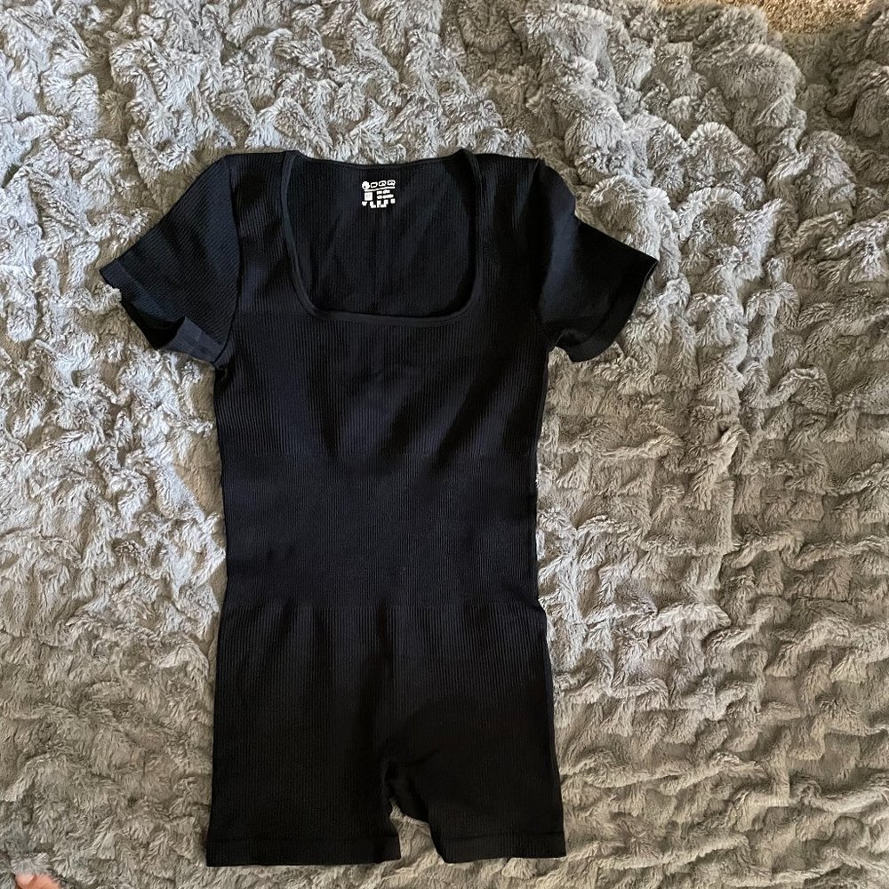 OQQ Women Yoga Rompers Workout Ribbed Square Neck Sleeveless Sport Romper